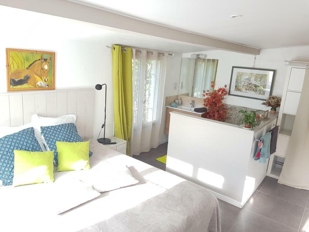 Chambre D'Hote - Mas Le Barret Арль Екстер'єр фото