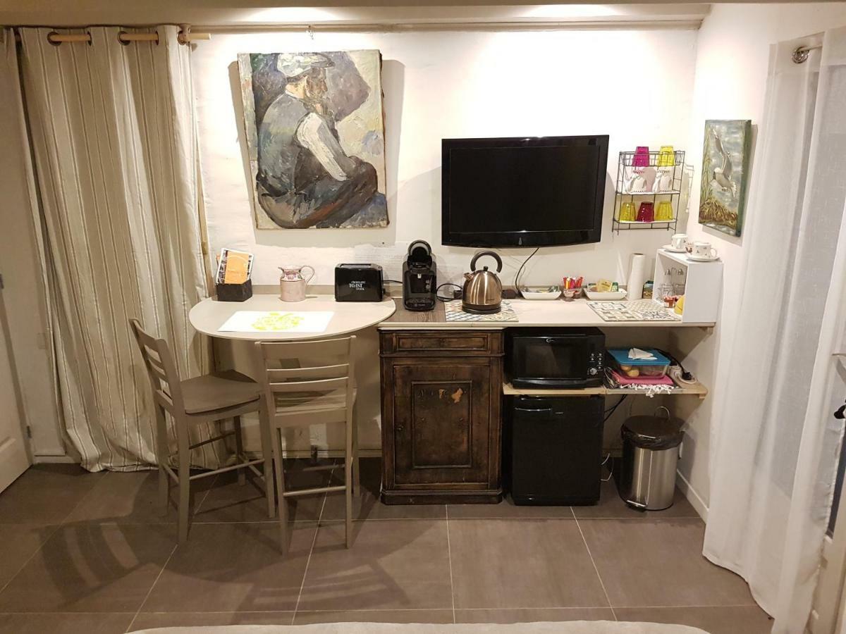 Chambre D'Hote - Mas Le Barret Арль Екстер'єр фото