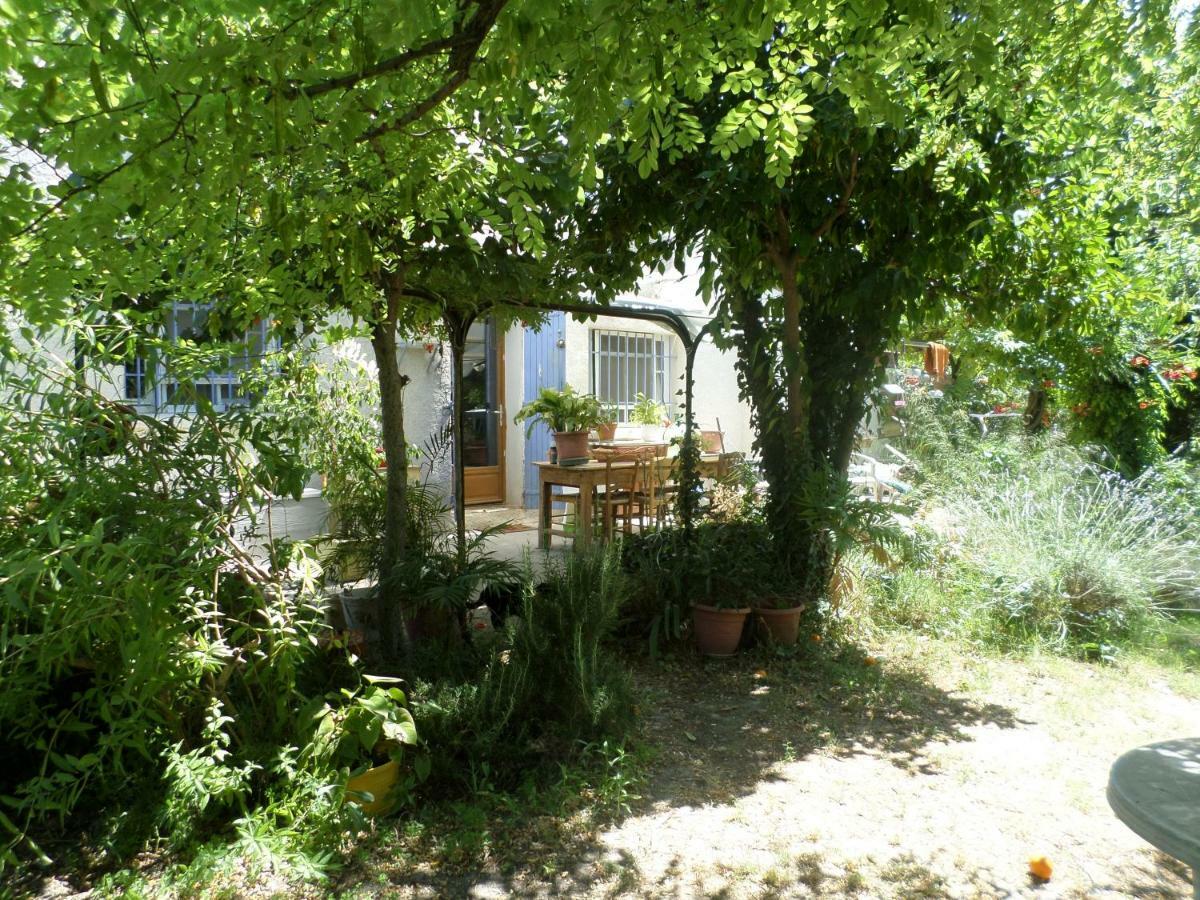 Chambre D'Hote - Mas Le Barret Арль Екстер'єр фото